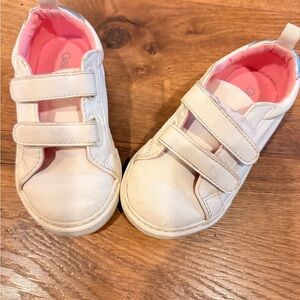 BabyGap Classic trainers Size 9